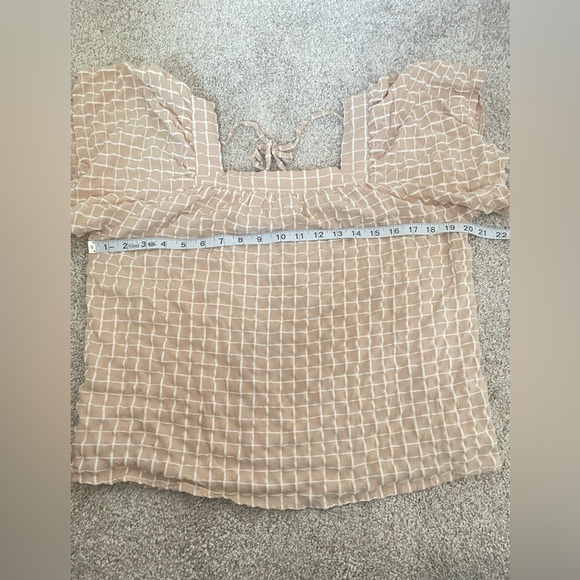 Gingham flowy blouse cream and white tie back square neck size small - Picture 8 of 10